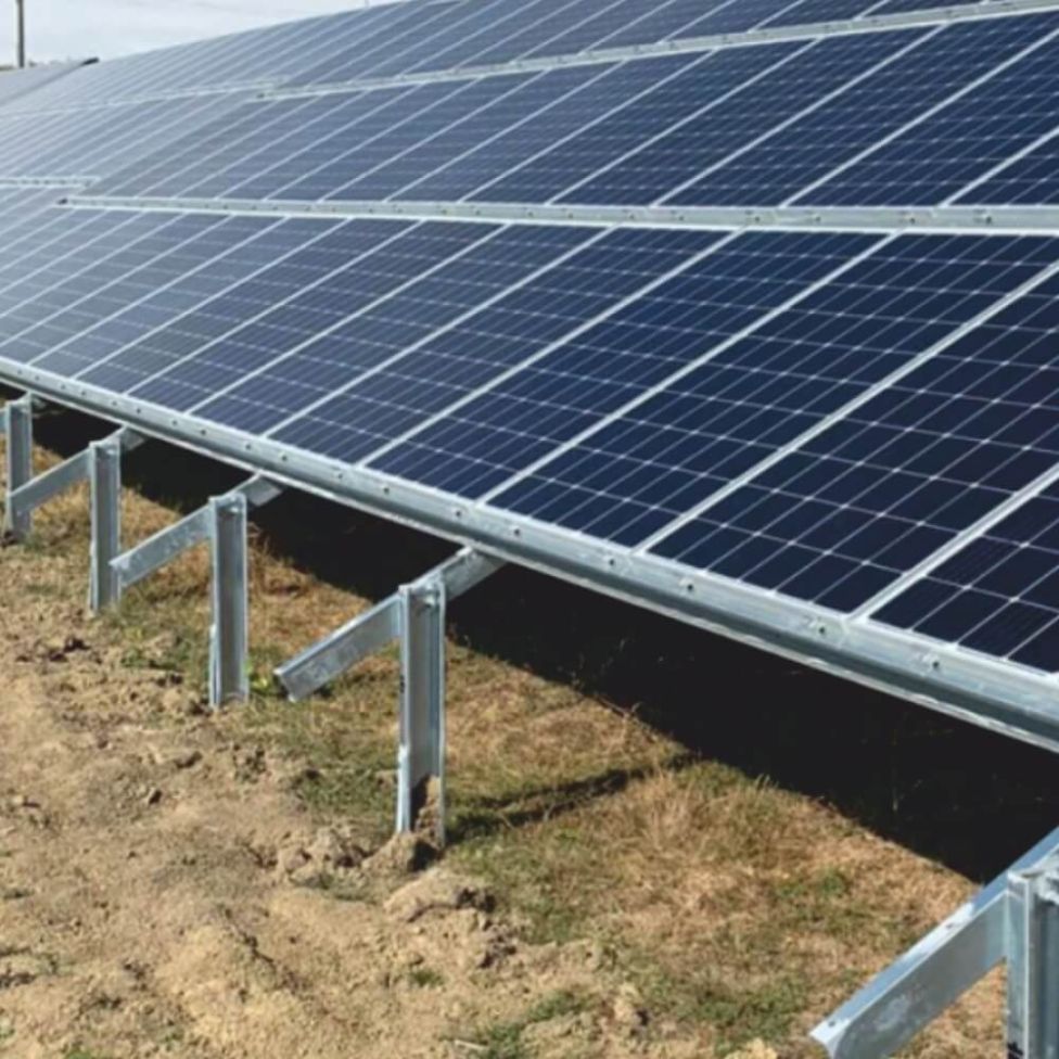 Structura de fixare la sol 12 panouri fotovoltaice Zonetec Solar ZS_MASA_PV_12 montaj vertical pe 2 randuri, insertie 1500 mm